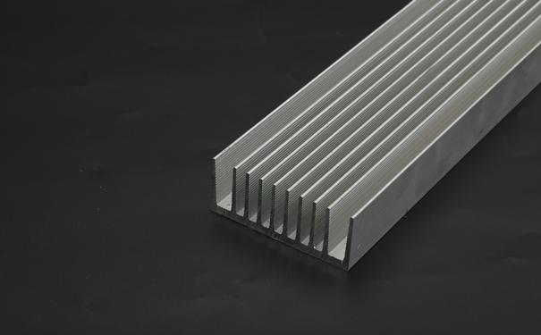 铝制散热器 铝制散热器